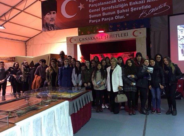 Gezi Kulübü Kartal Belediyesinin Çanakkale Şehitlerini Anma Sergisinde 