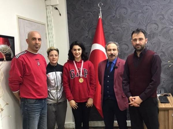 Genç Kız Artistik Jimnastik İstanbul Şampiyonu 