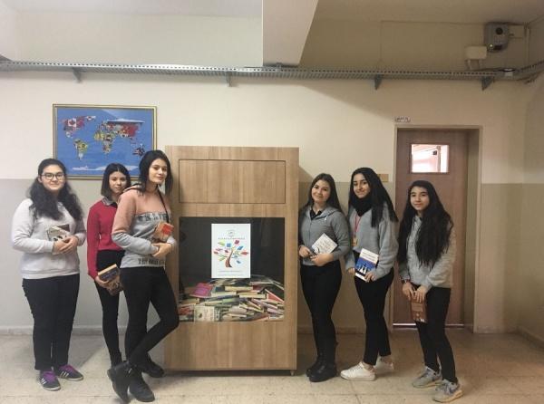 Türk Dili ve Edebiyatı Öğretmenleri Kitap Kumbaram Projesini gerçekleştirdi