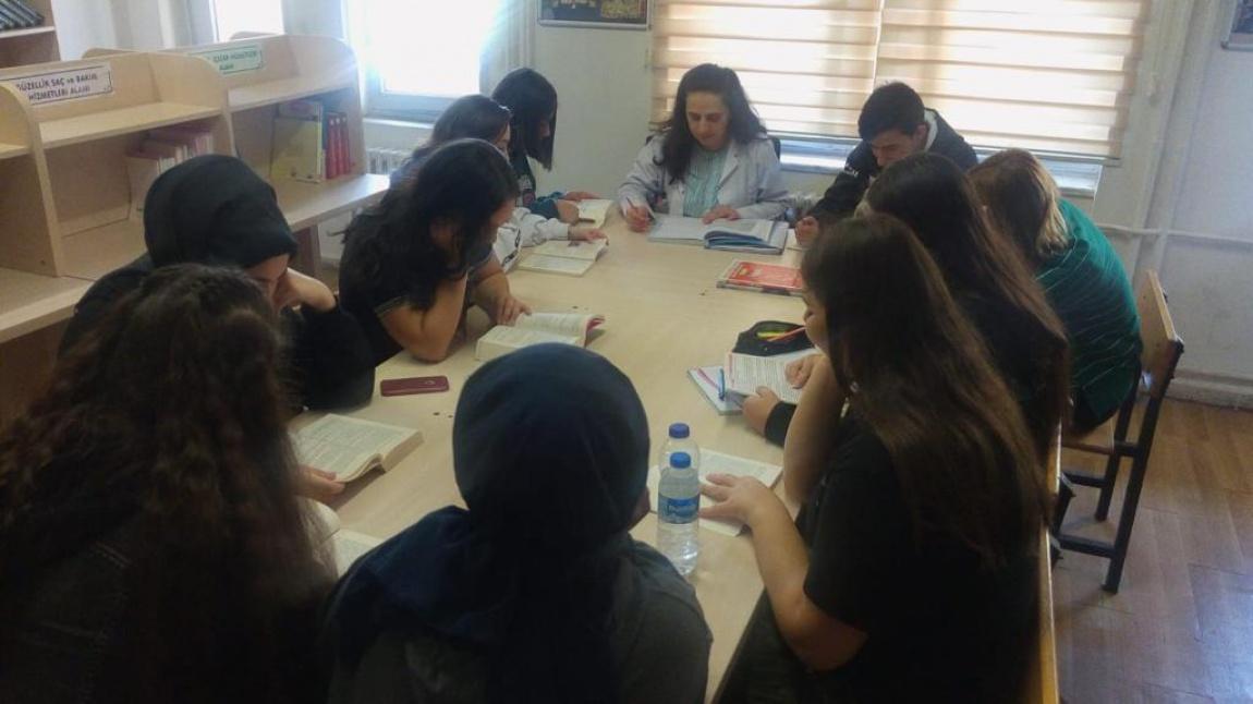 Okulumuz Türk Dili ve Edebiyatı Zümresi Öz Değerlendirme Kapsamında 