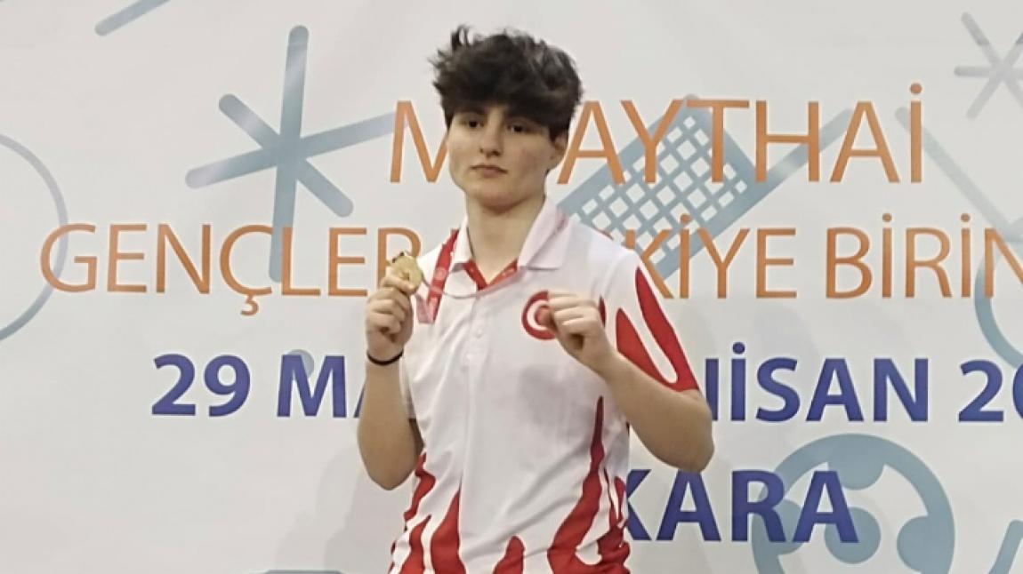 Okullararası Muaythai Genç A 63.5 kg kategorisinde Türkiye şampiyonu Rümeysa BÜLBÜL